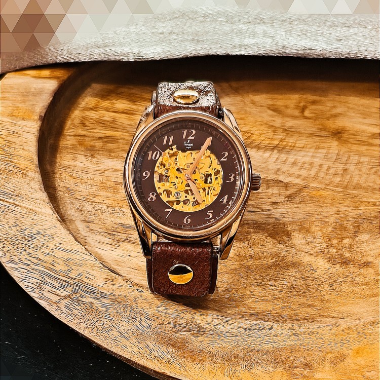 Autres projets maroquinerie sur-mesure 'Bracelet de montre avec peau de saumon'